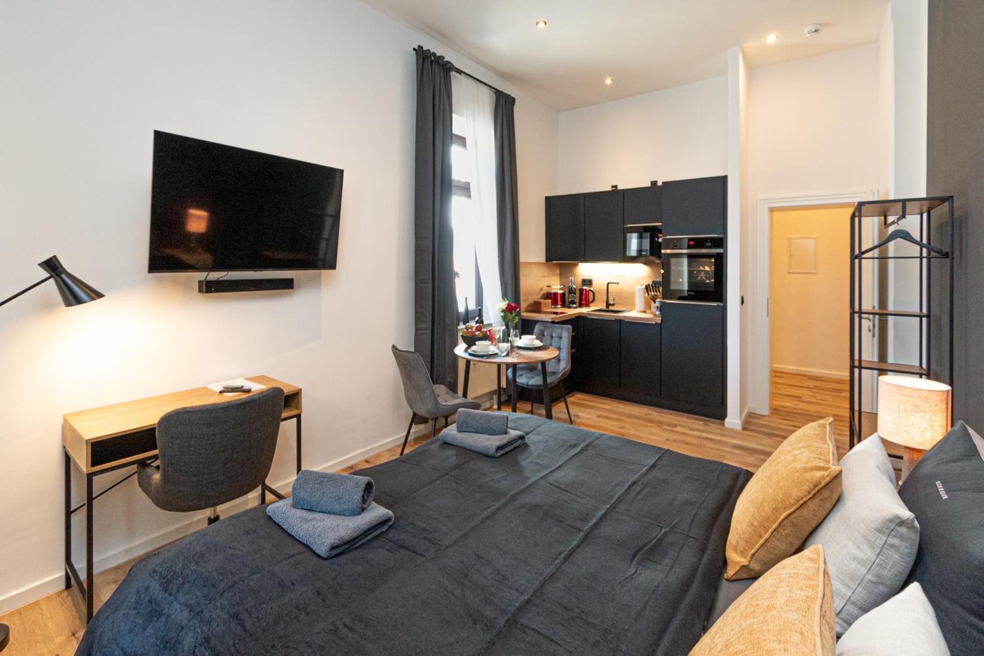 Sweethome - Zentral - Kueche & Parkplatz, Wifi Halle  외부 사진